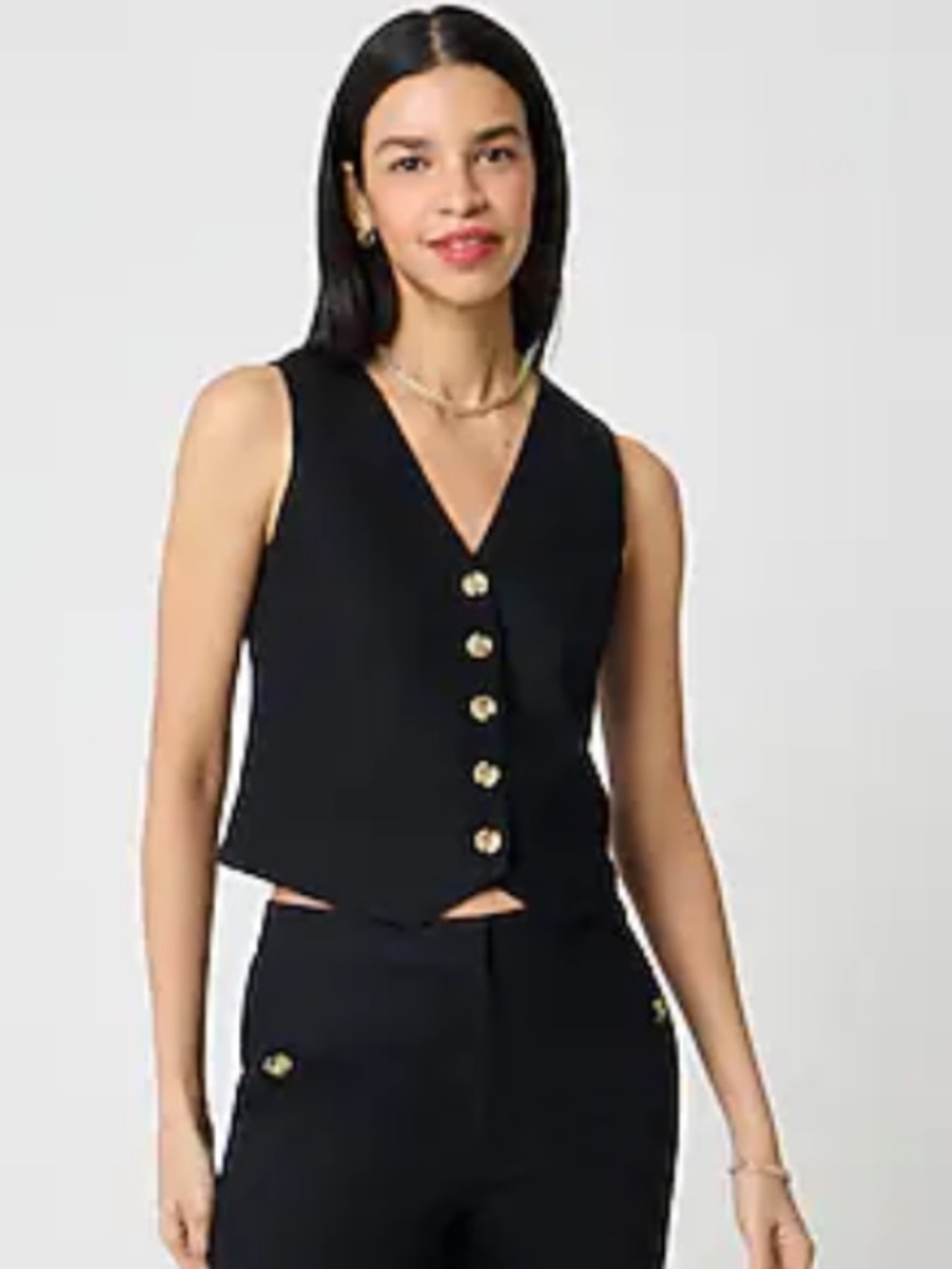 IBelieve Sleeveless Black V-Neck Button Crop Top